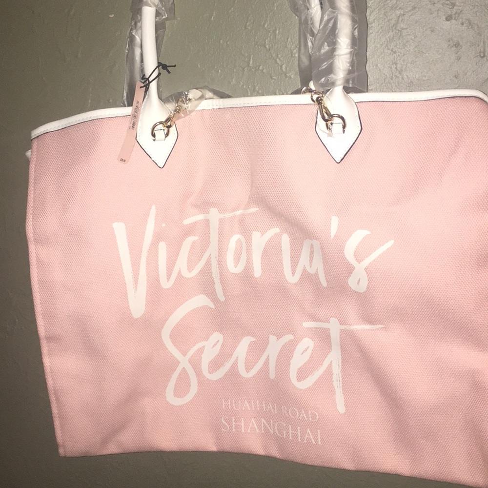 Victoria’s Secret fashion show Shanghai bag